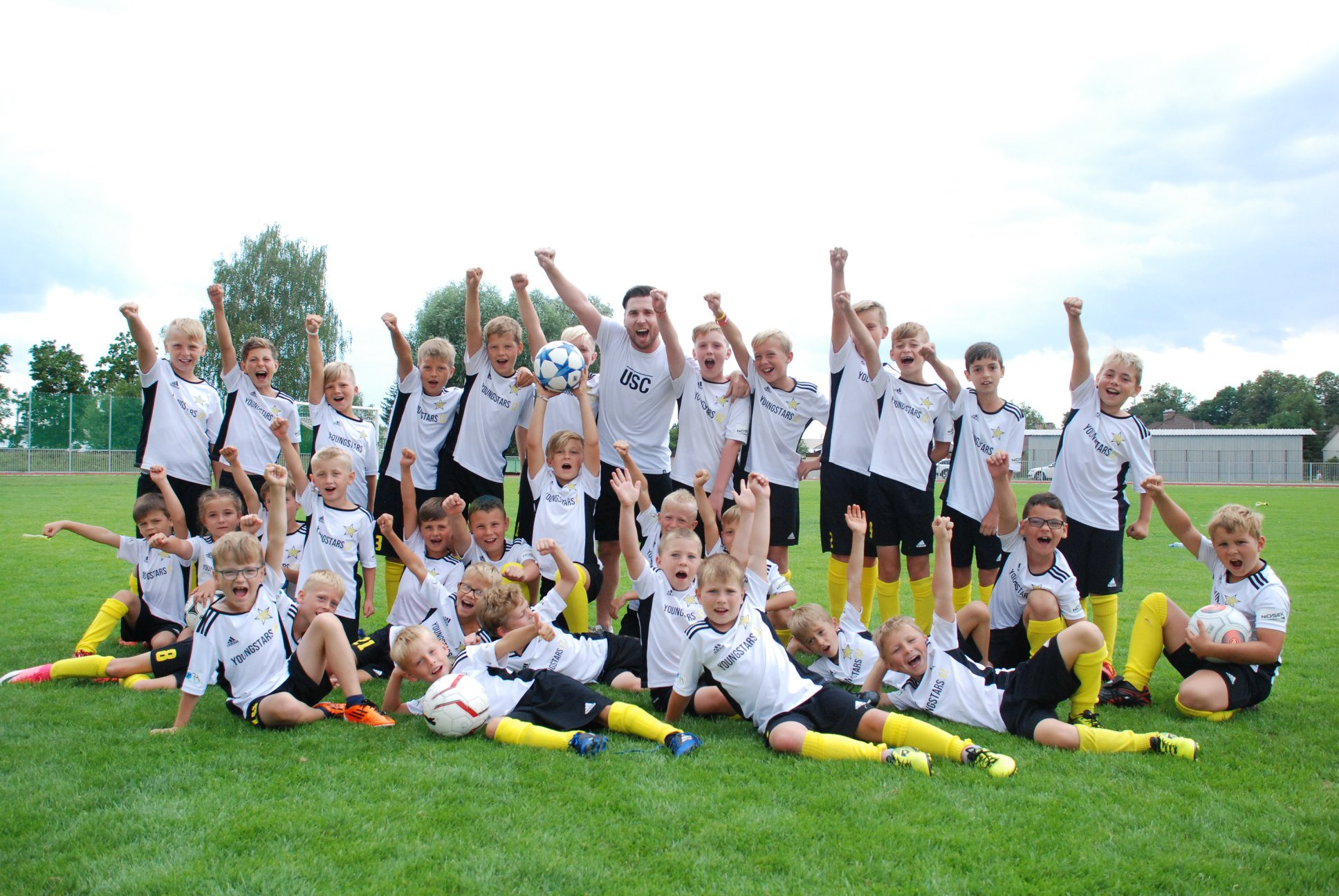 ASSA ABLOY Rychnov podpořila první ročník fotbalového kempu YOUNG STARS