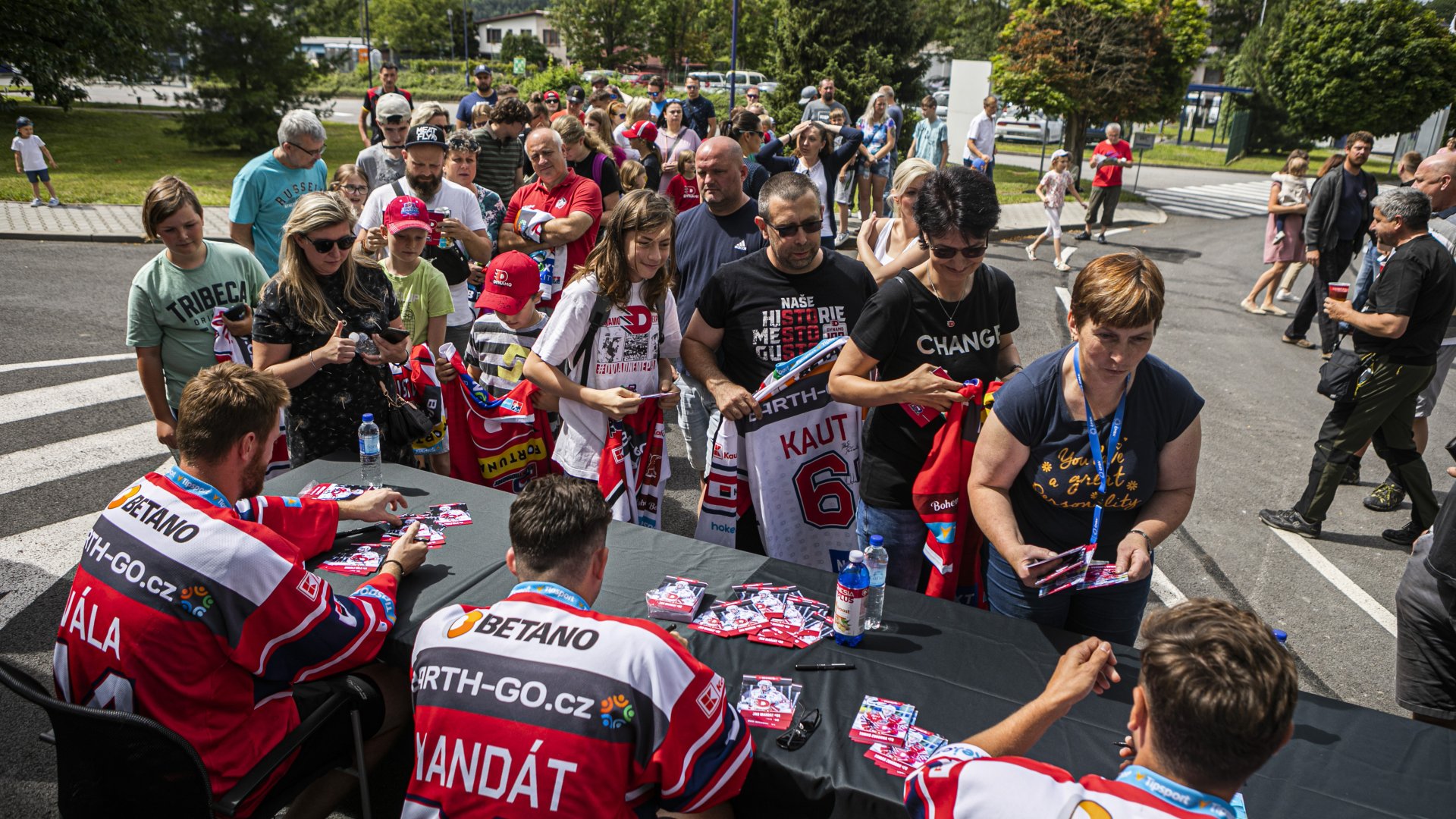 Den otevřených dveří přilákal více než tisíc návštěvníků