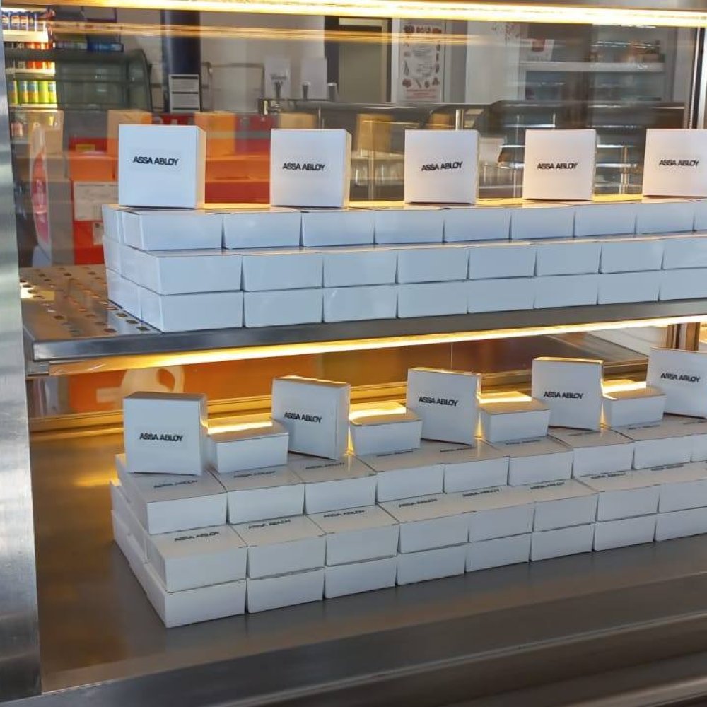 Mezinárodní den štěstí jsme v ASSA ABLOY oslavili sladce